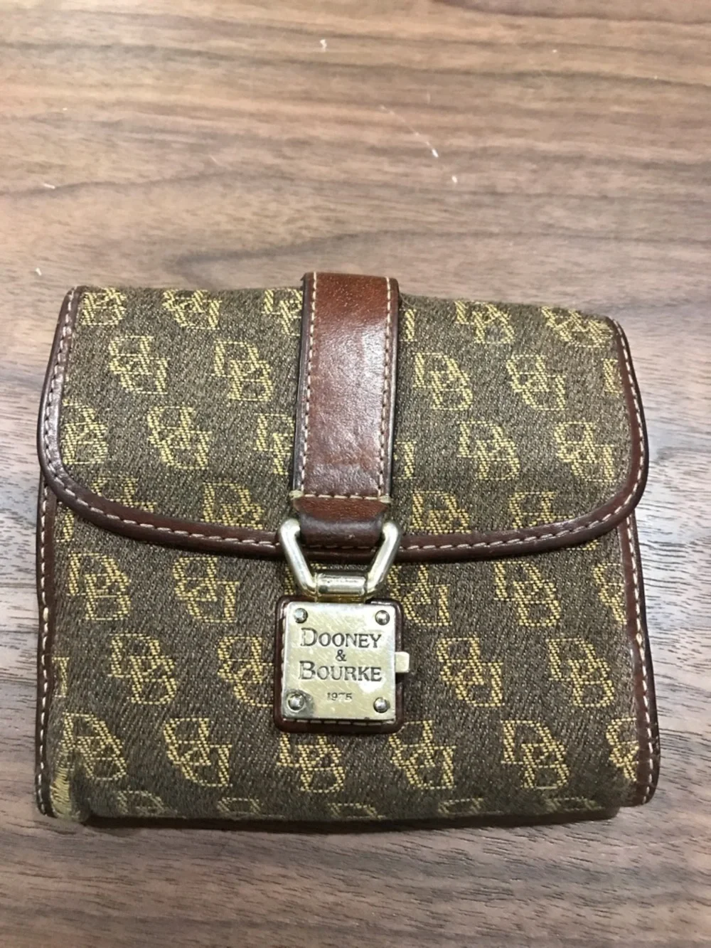 Dooney & Bourke dooney bourke